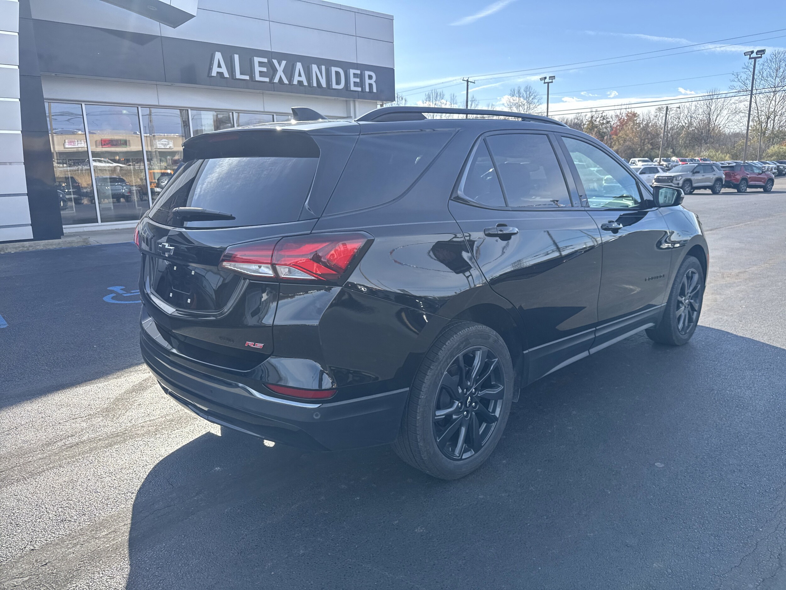 2022 Chevrolet Equinox RS photo 3