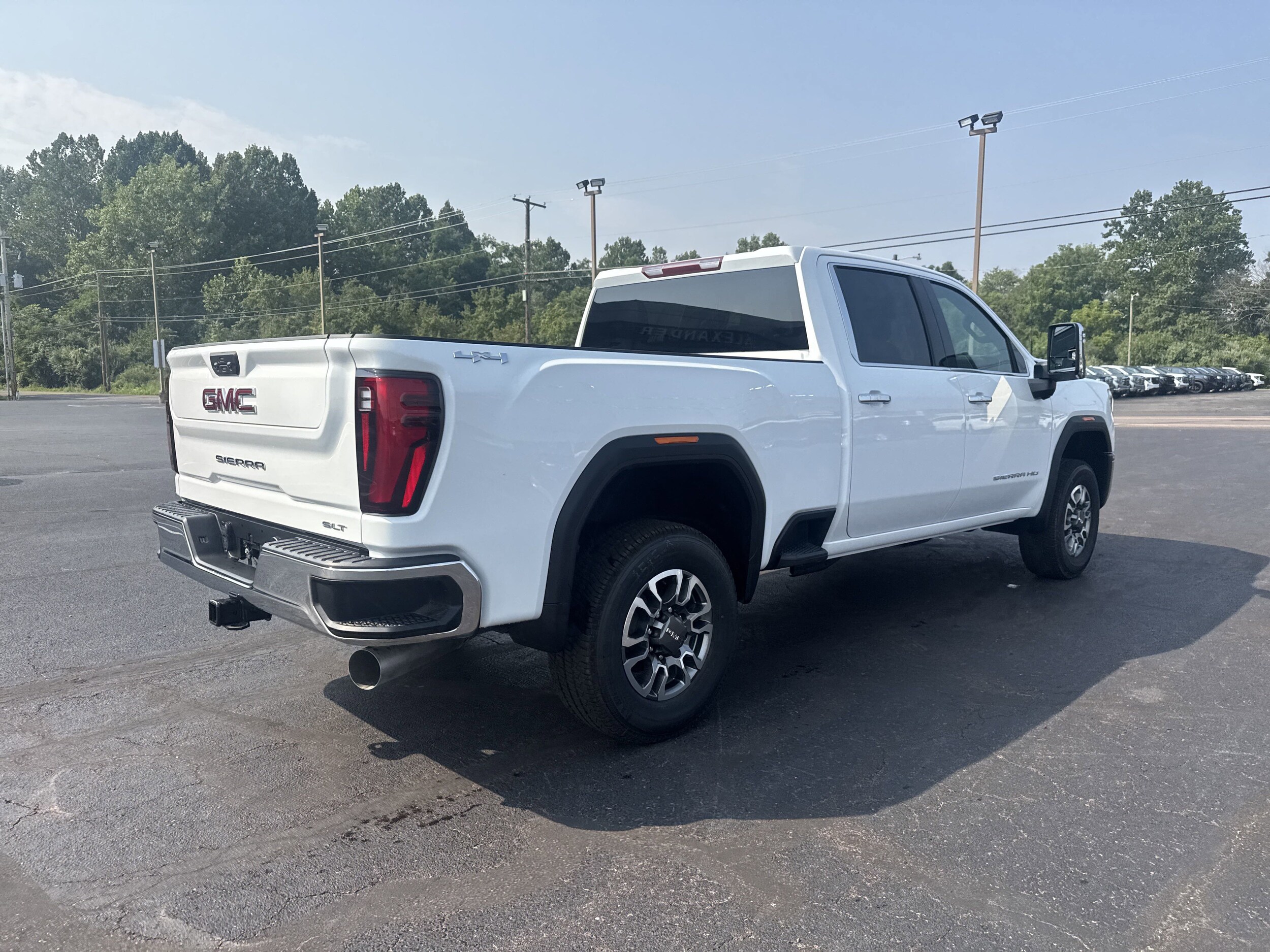 2025 Gmc Sierra 2500 HD SLT photo 3