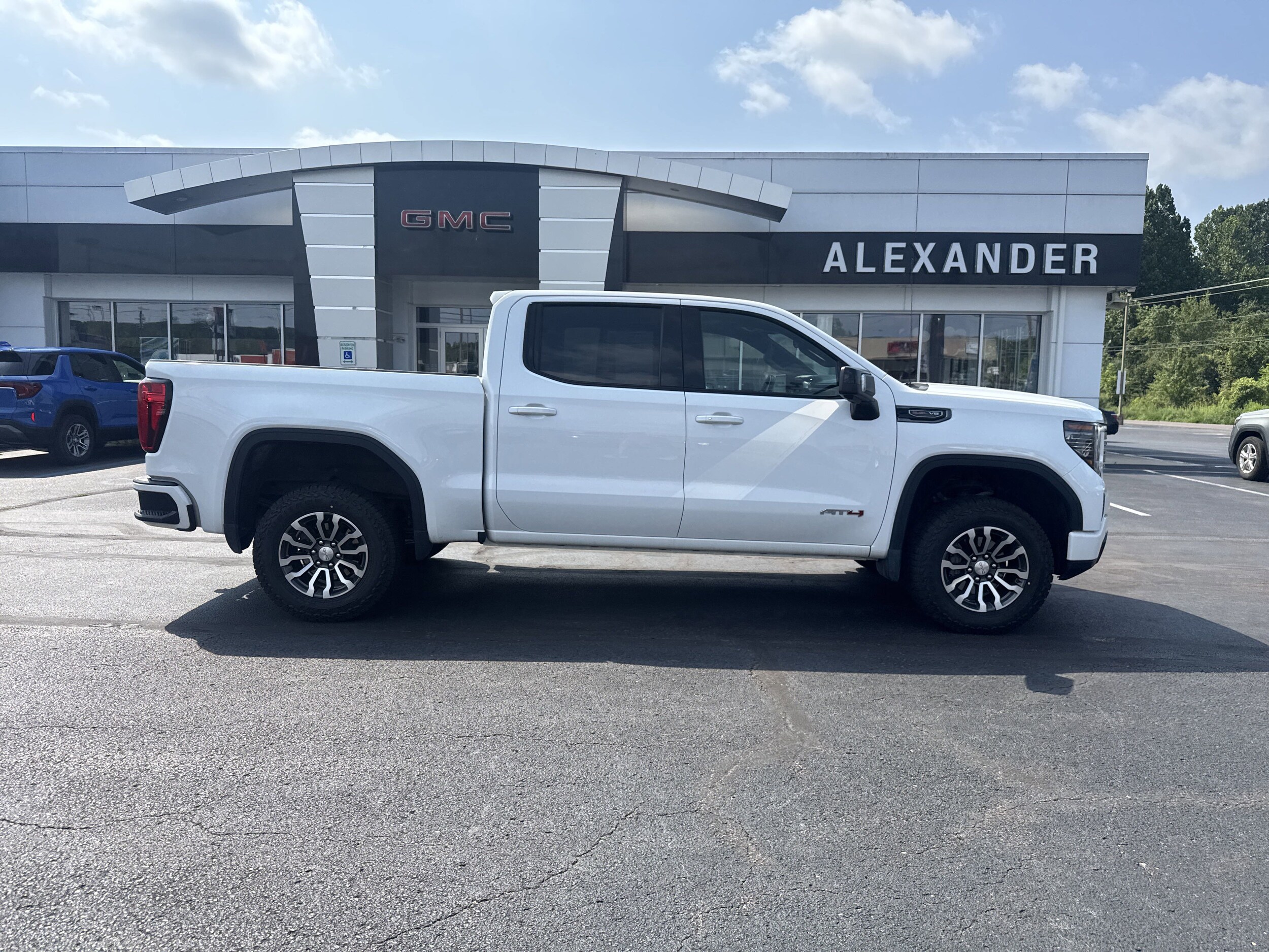 2023 Gmc Sierra 1500 AT4 photo 2