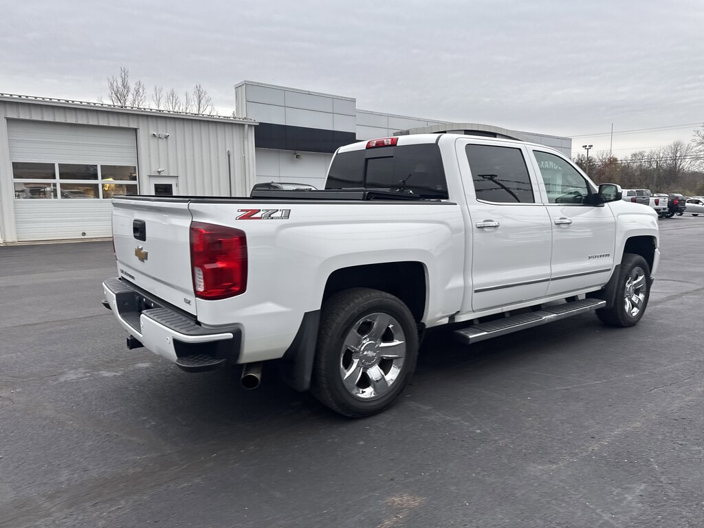 Used 2018 Chevrolet Silverado 1500 LTZ w/2LZ Truck Crew Cab
