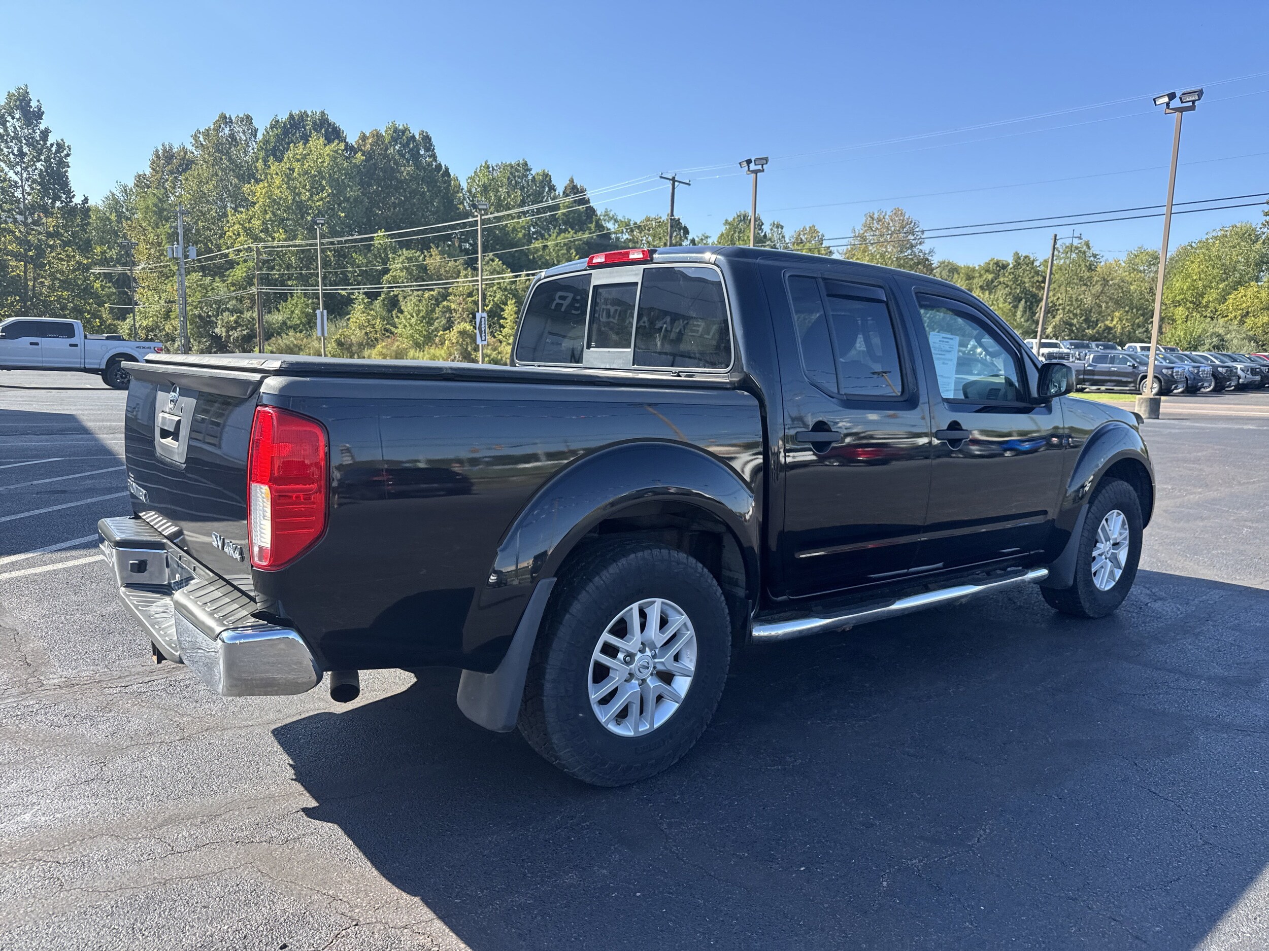 2016 Nissan Frontier S photo 2