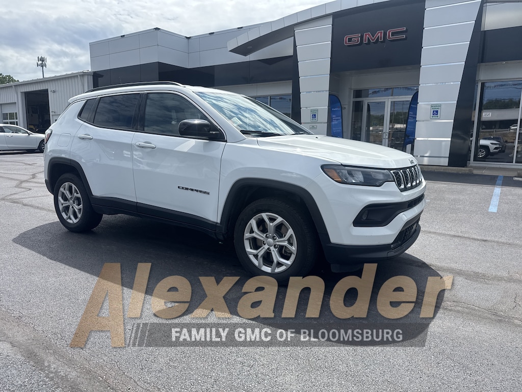 Used 2024 Jeep Compass Latitude SUV