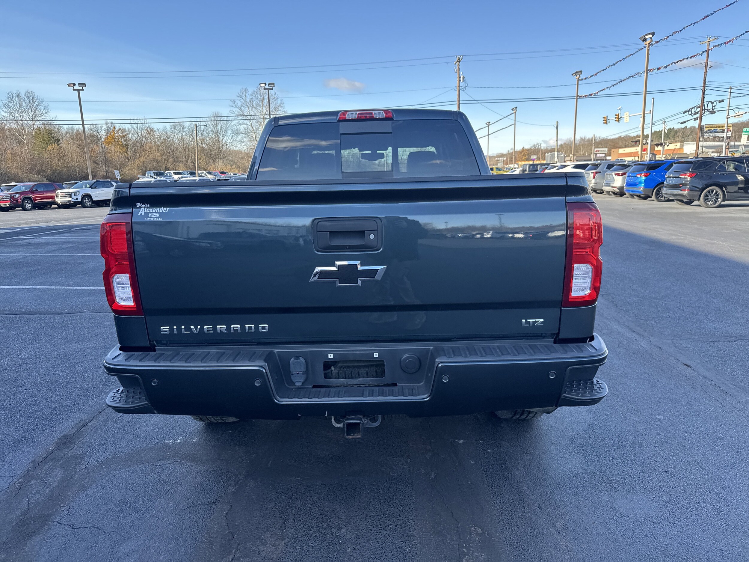 2017 Chevrolet Silverado 1500 LTZ photo 2
