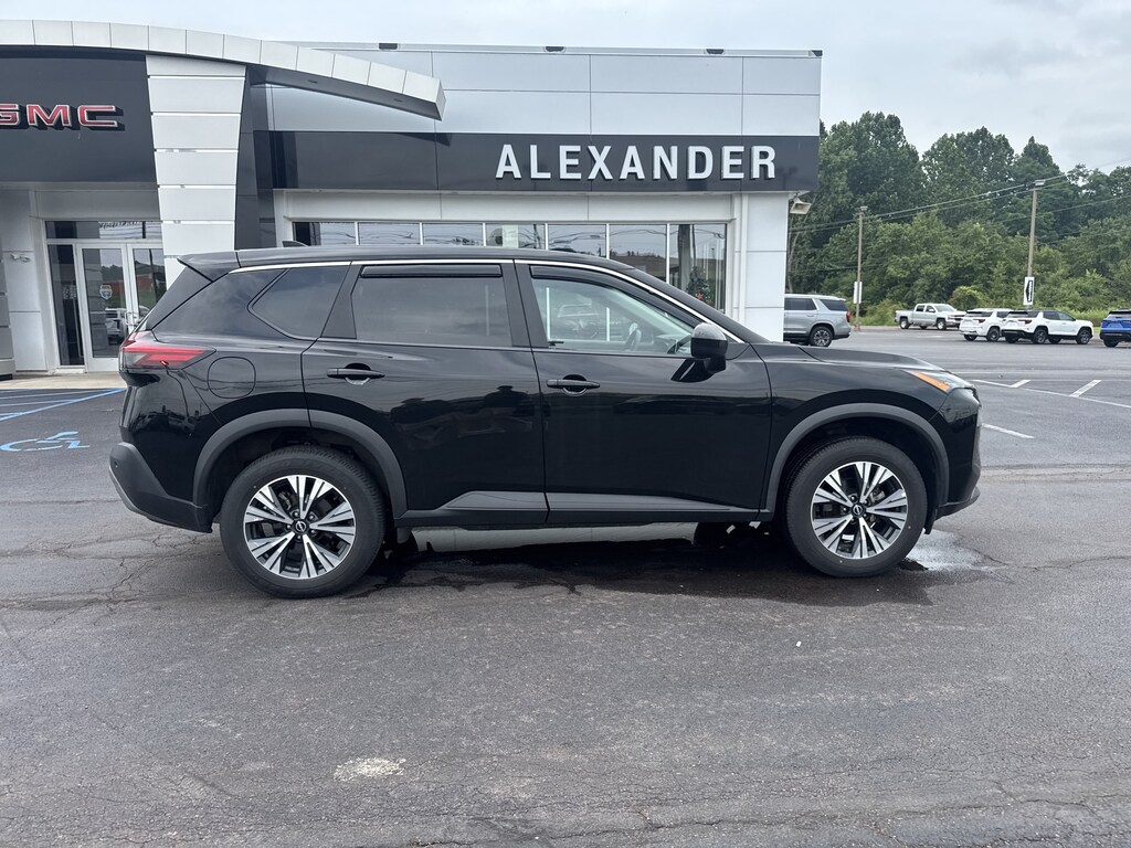 Used 2023 Nissan Rogue SV SUV