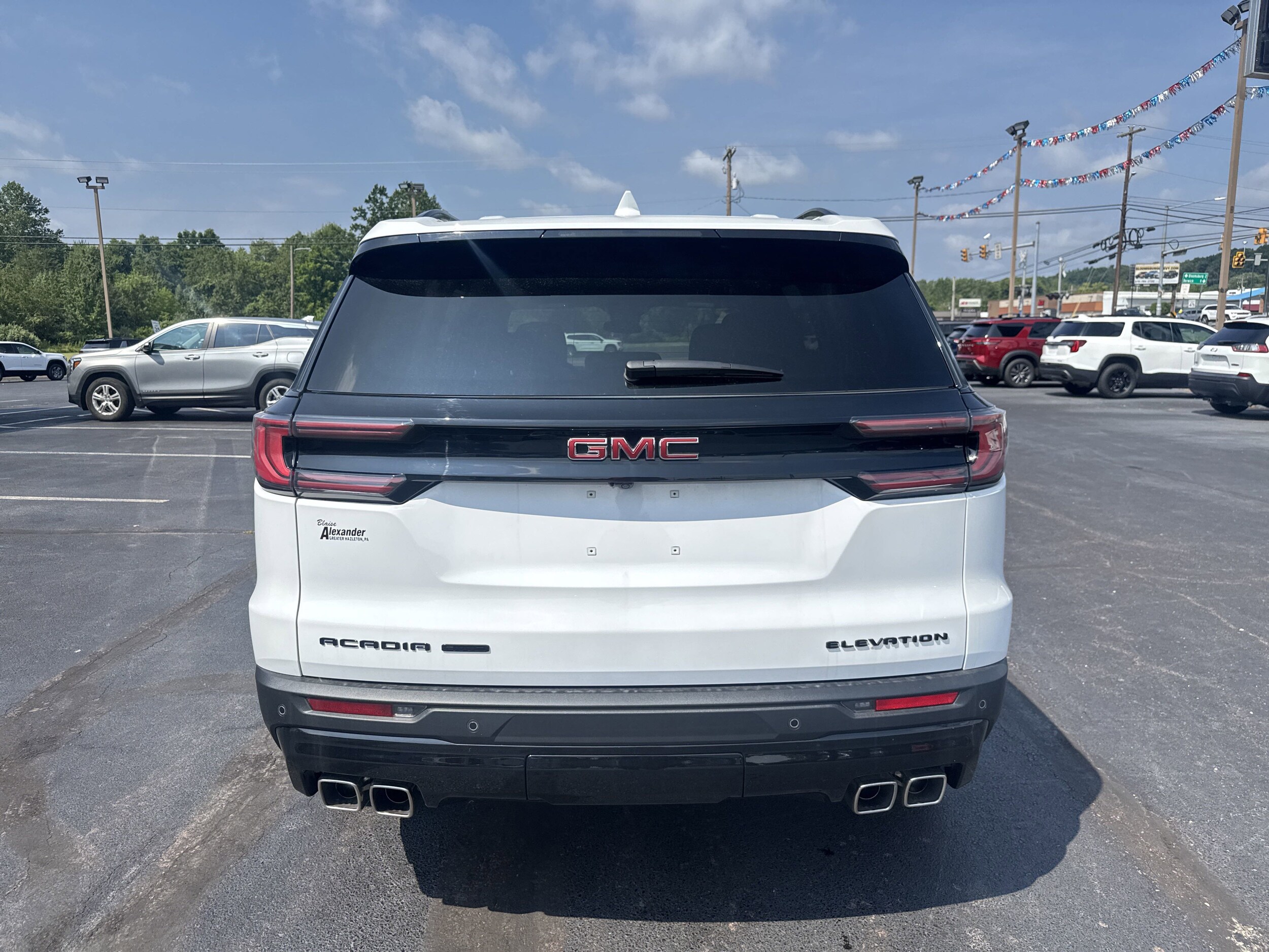 2025 Gmc Acadia Elevation photo 3