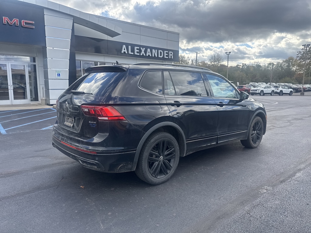 Used 2022 Volkswagen Tiguan 2.0T SE R-Line Black SUV