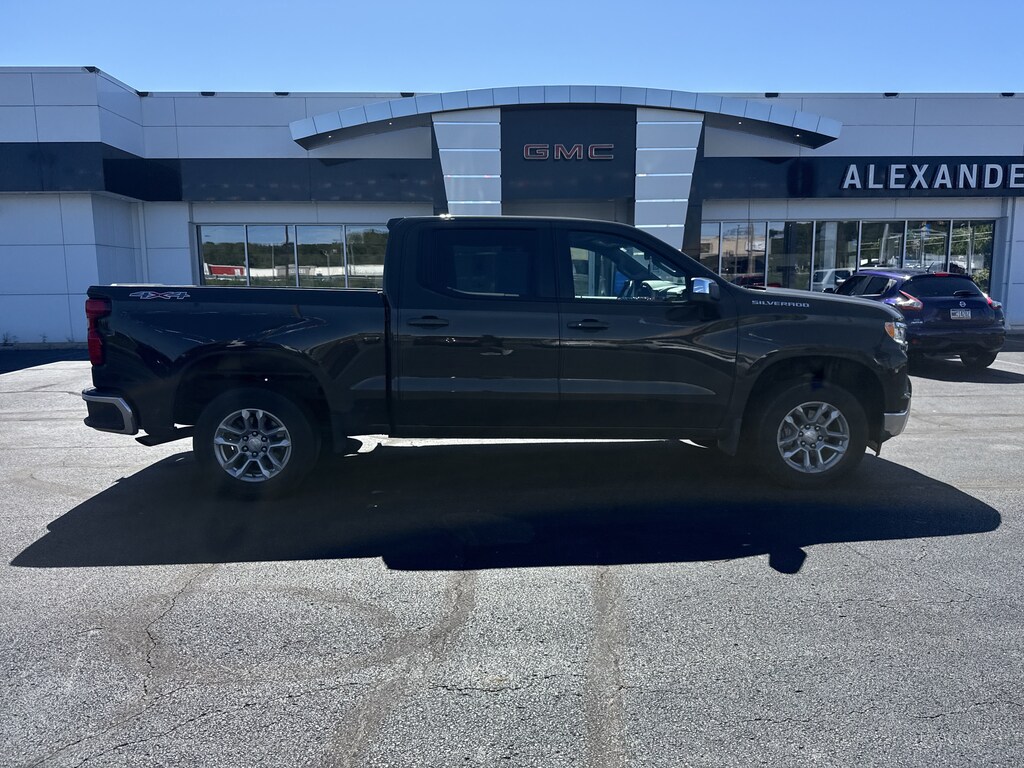 Used 2023 Chevrolet Silverado 1500 LT Truck Crew Cab