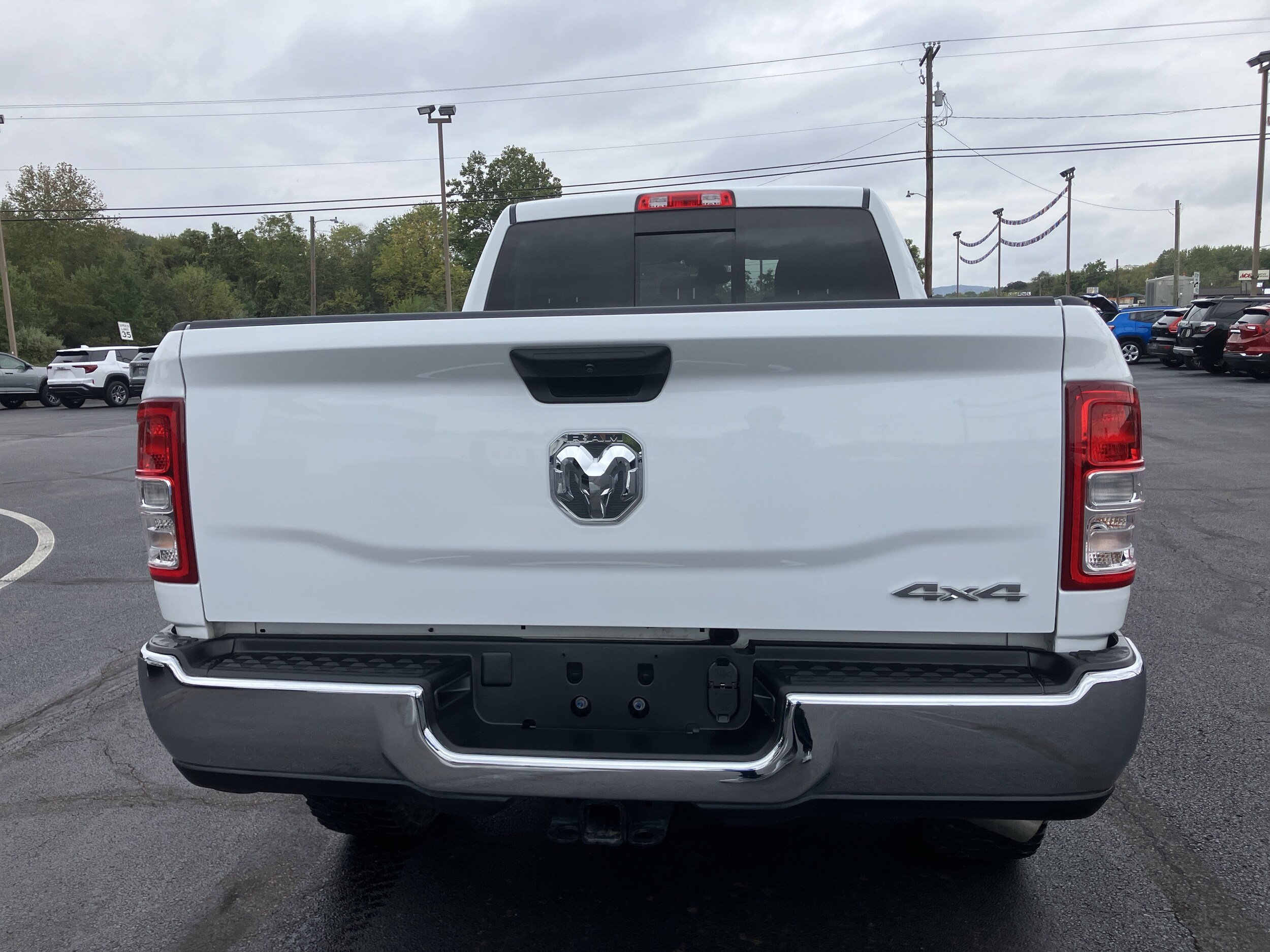 2022 Ram 2500 Tradesman photo 3