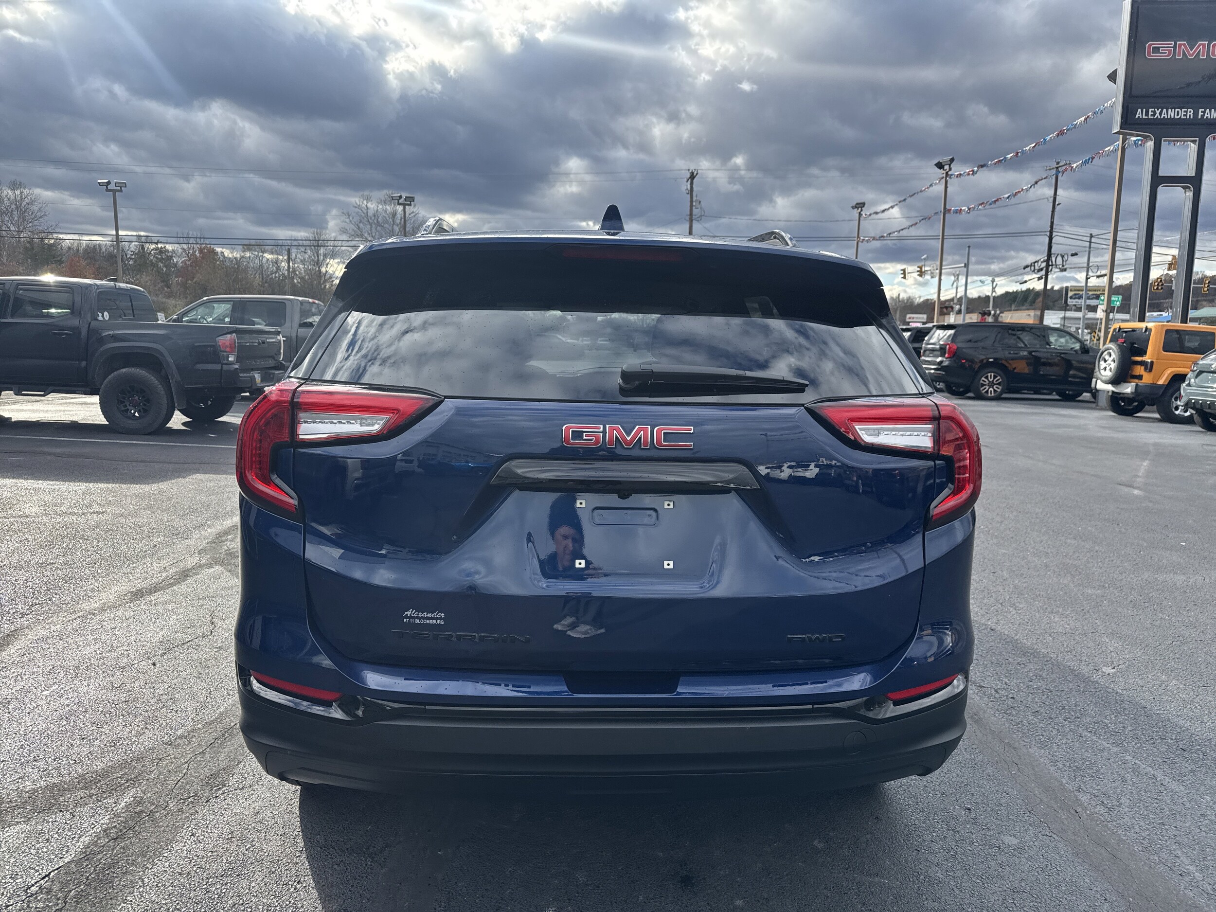 2022 Gmc Terrain SLE photo 4