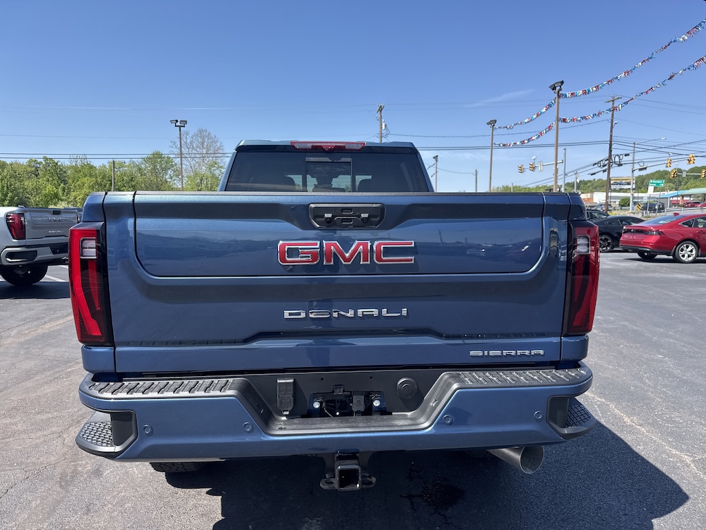 New 2026 GMC Sierra 2500 HD Denali Truck Crew Cab