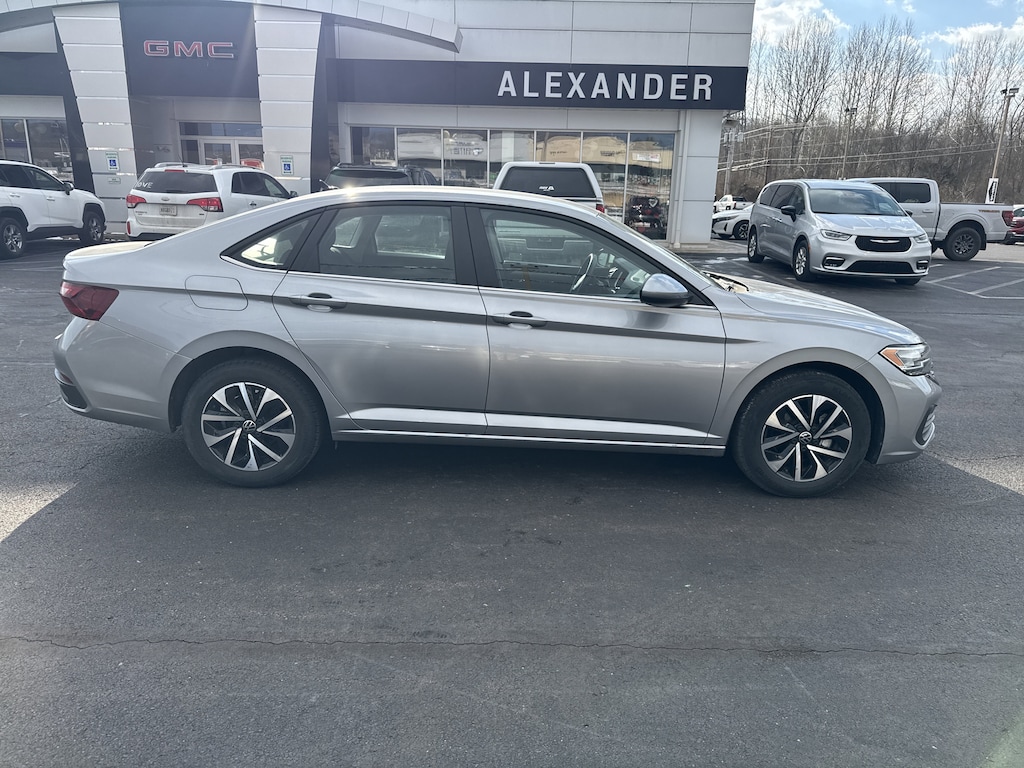 Used 2024 Volkswagen Jetta 1.5T S Sedan