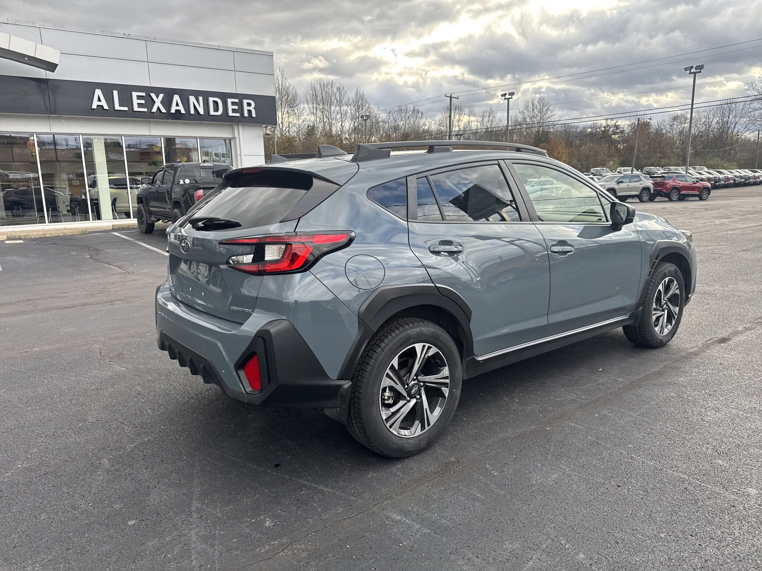 2024 Subaru Crosstrek Premium photo 3