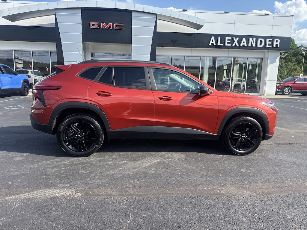 Used 2024 Chevrolet Trax ACTIV SUV