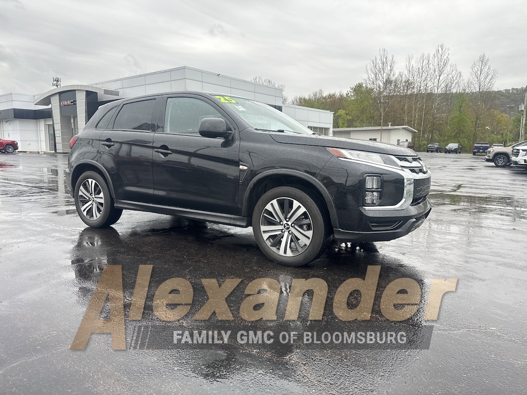 Used 2025 Mitsubishi Outlander Sport 2.0 ES SUV