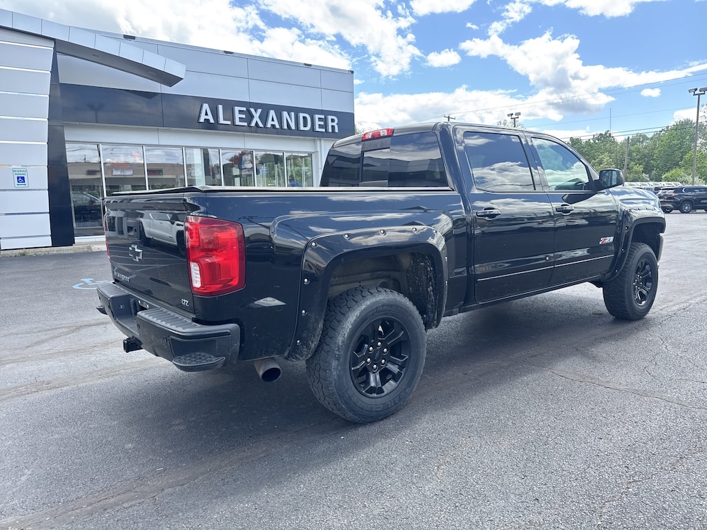 Used 2018 Chevrolet Silverado 1500 LTZ w/2LZ Truck Crew Cab
