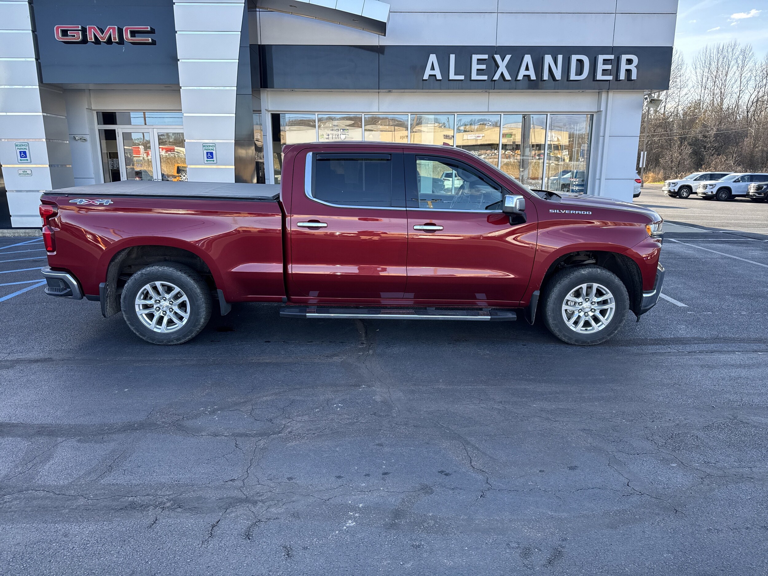 2020 Chevrolet Silverado 1500 LTZ photo 2