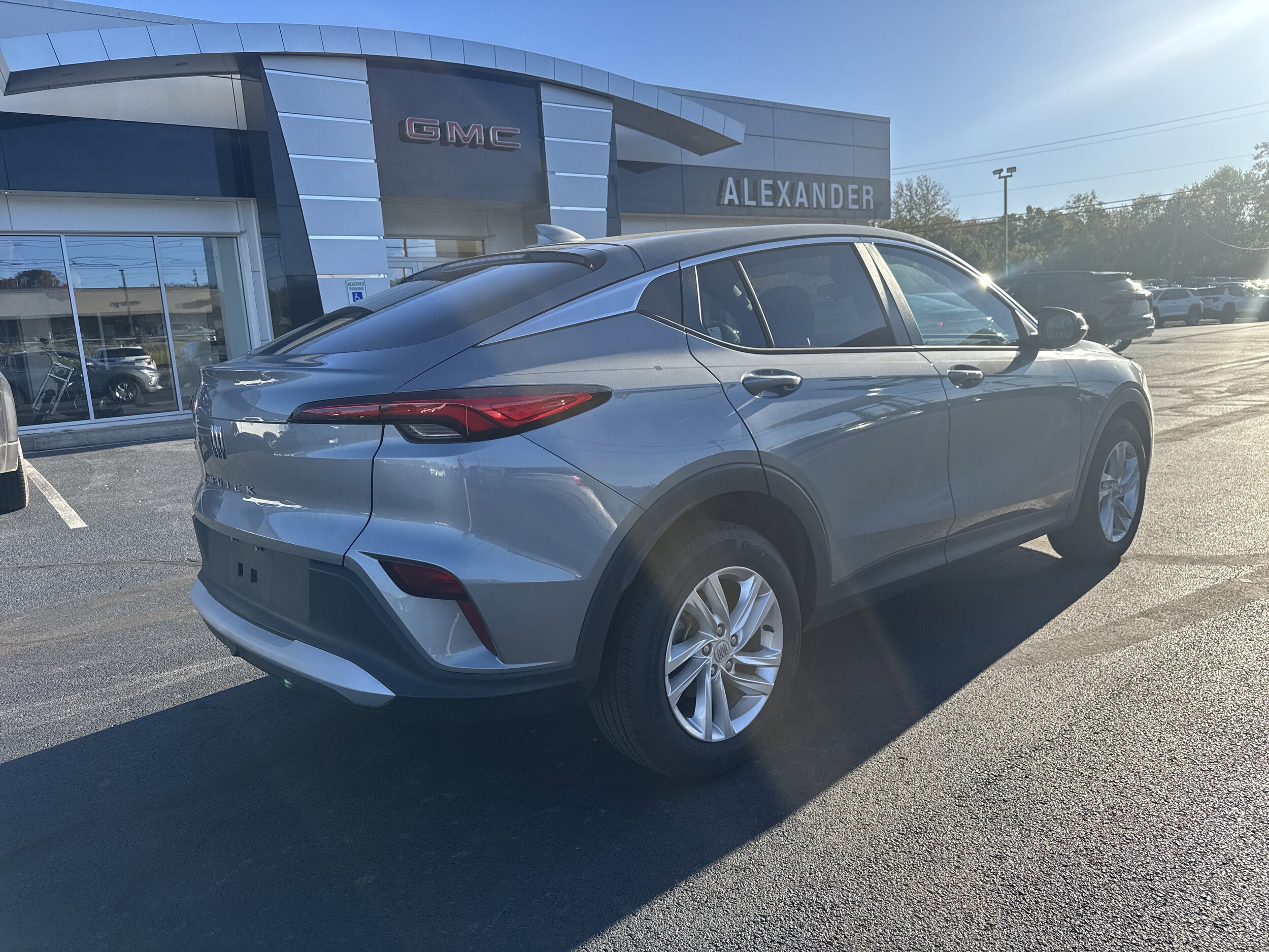 2024 Buick Envista Preferred photo 3