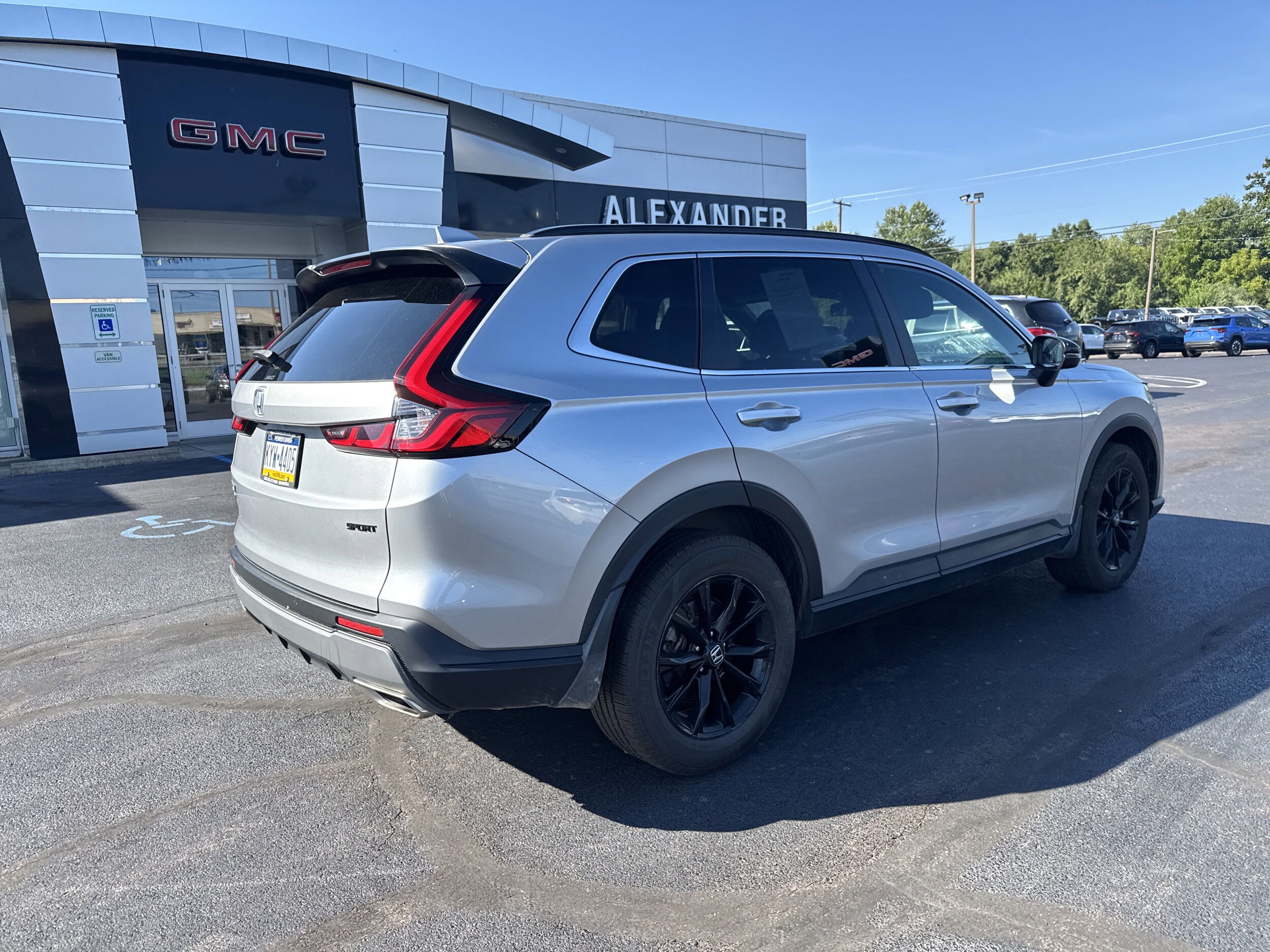 2023 Honda CR-V Hybrid Sport photo 3