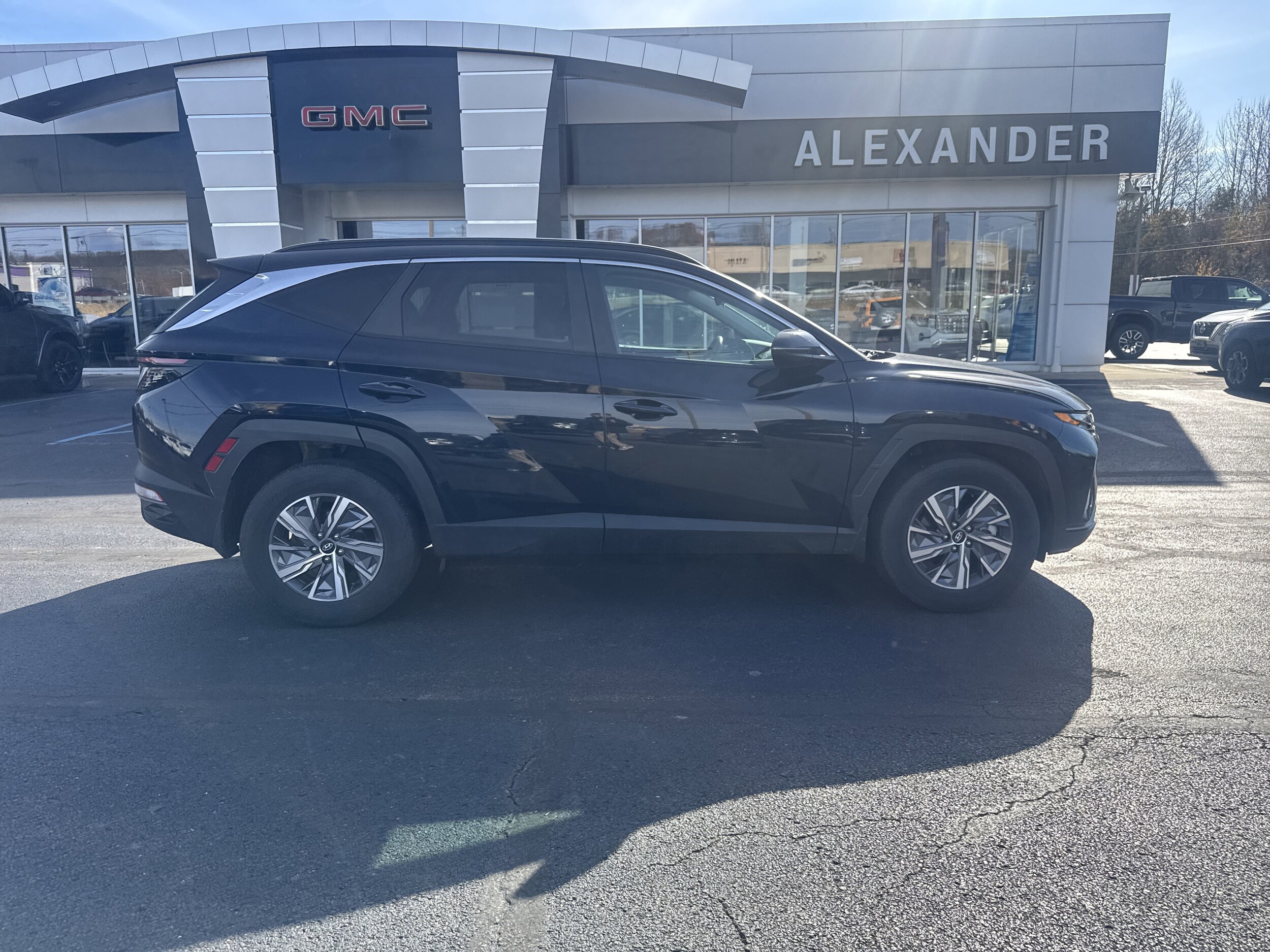 2022 Hyundai Tucson Hybrid Blue photo 2