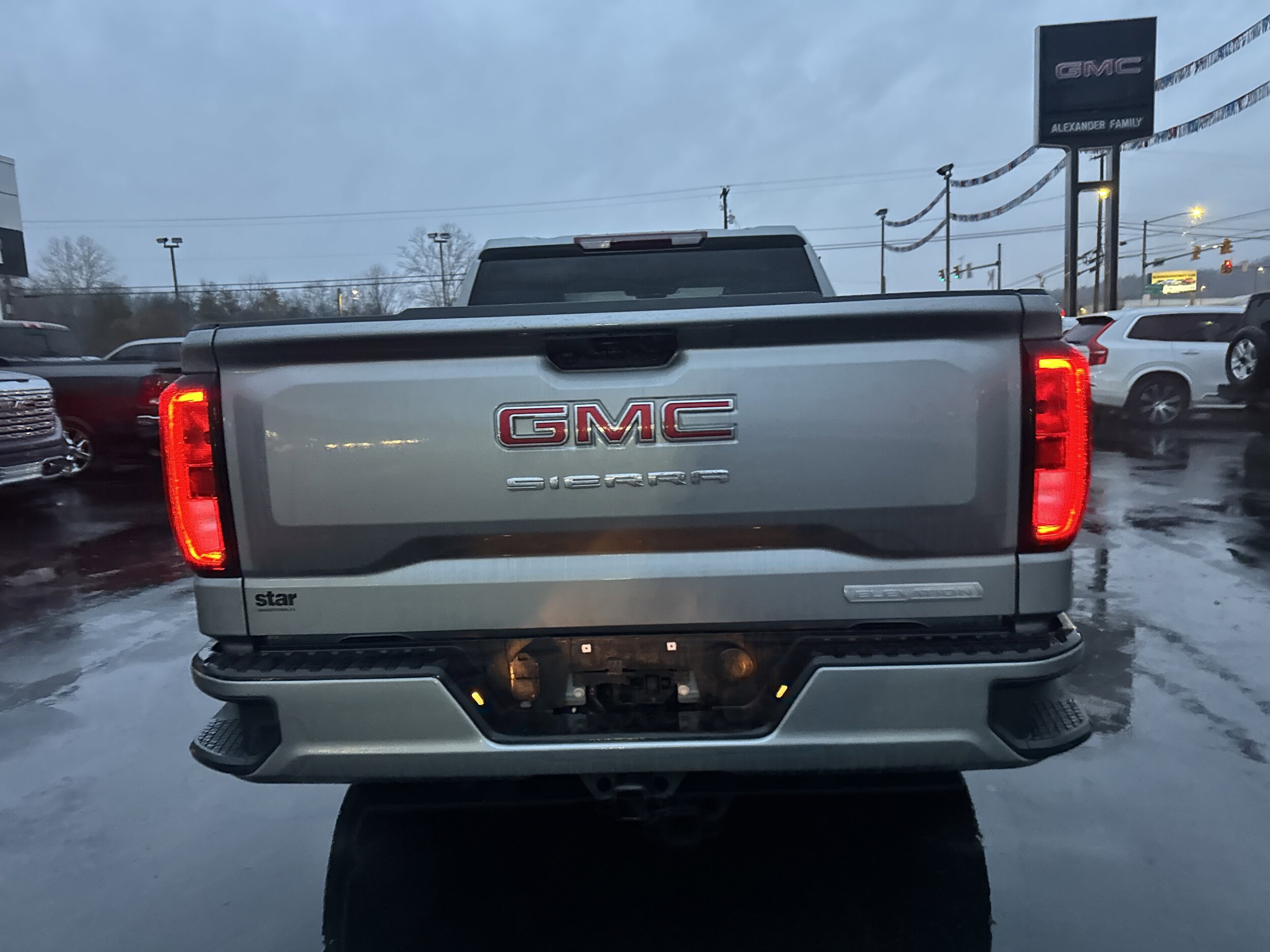 2025 Gmc Sierra 1500 Elevation photo 3