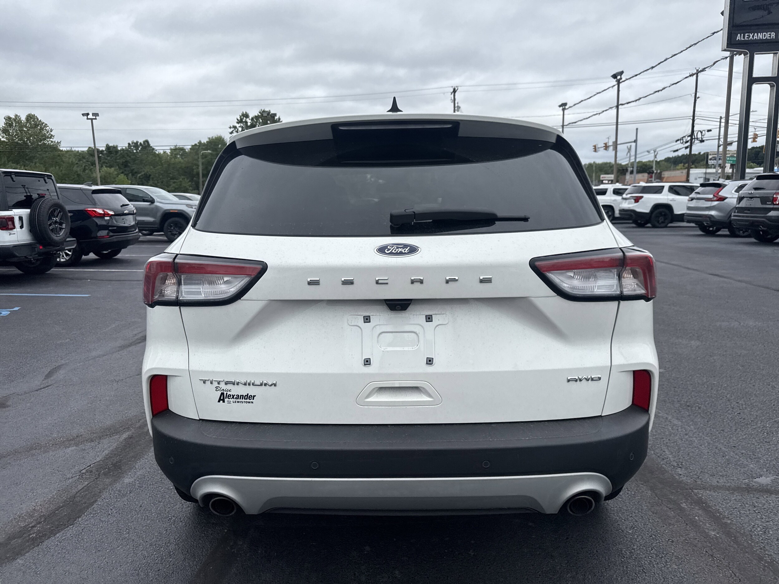 2021 Ford Escape Titanium photo 4