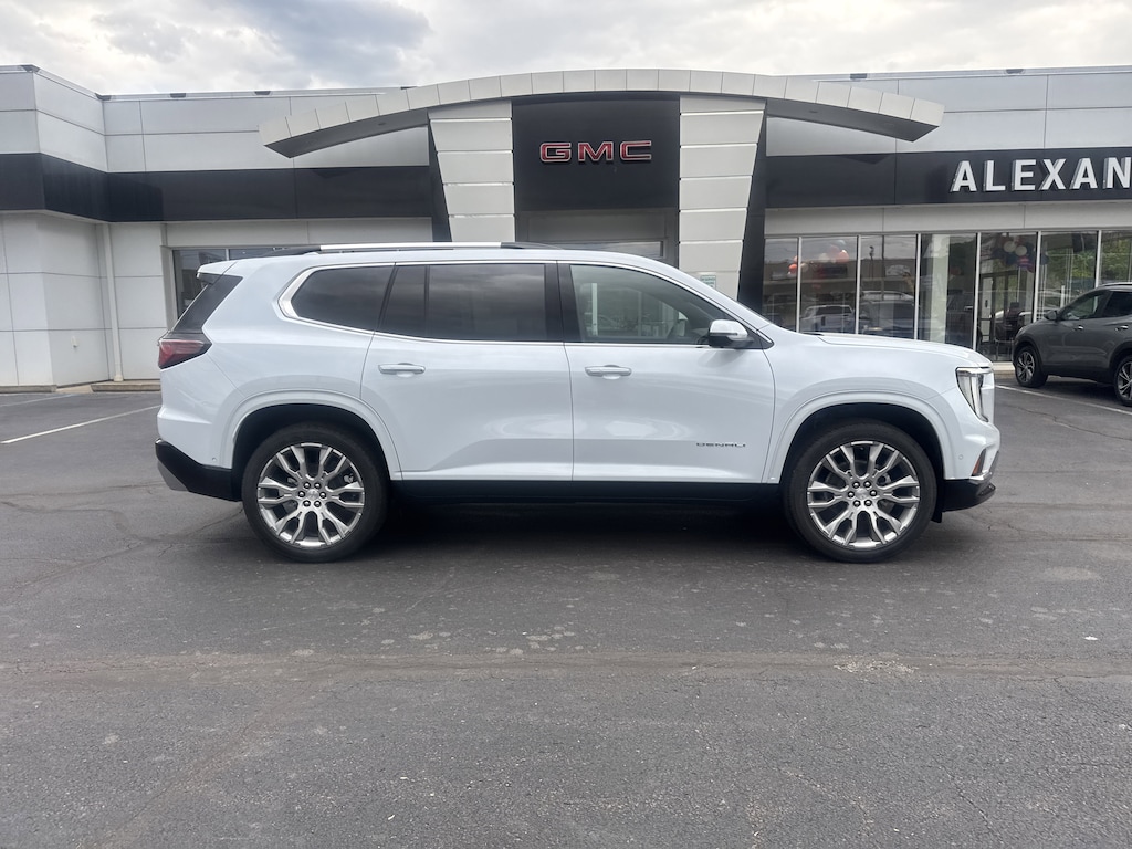 New 2026 GMC Acadia AWD Denali SUV