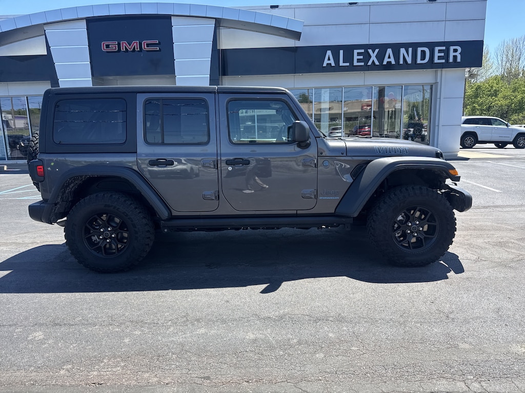 Used 2025 Jeep Wrangler 4xe Sport SUV