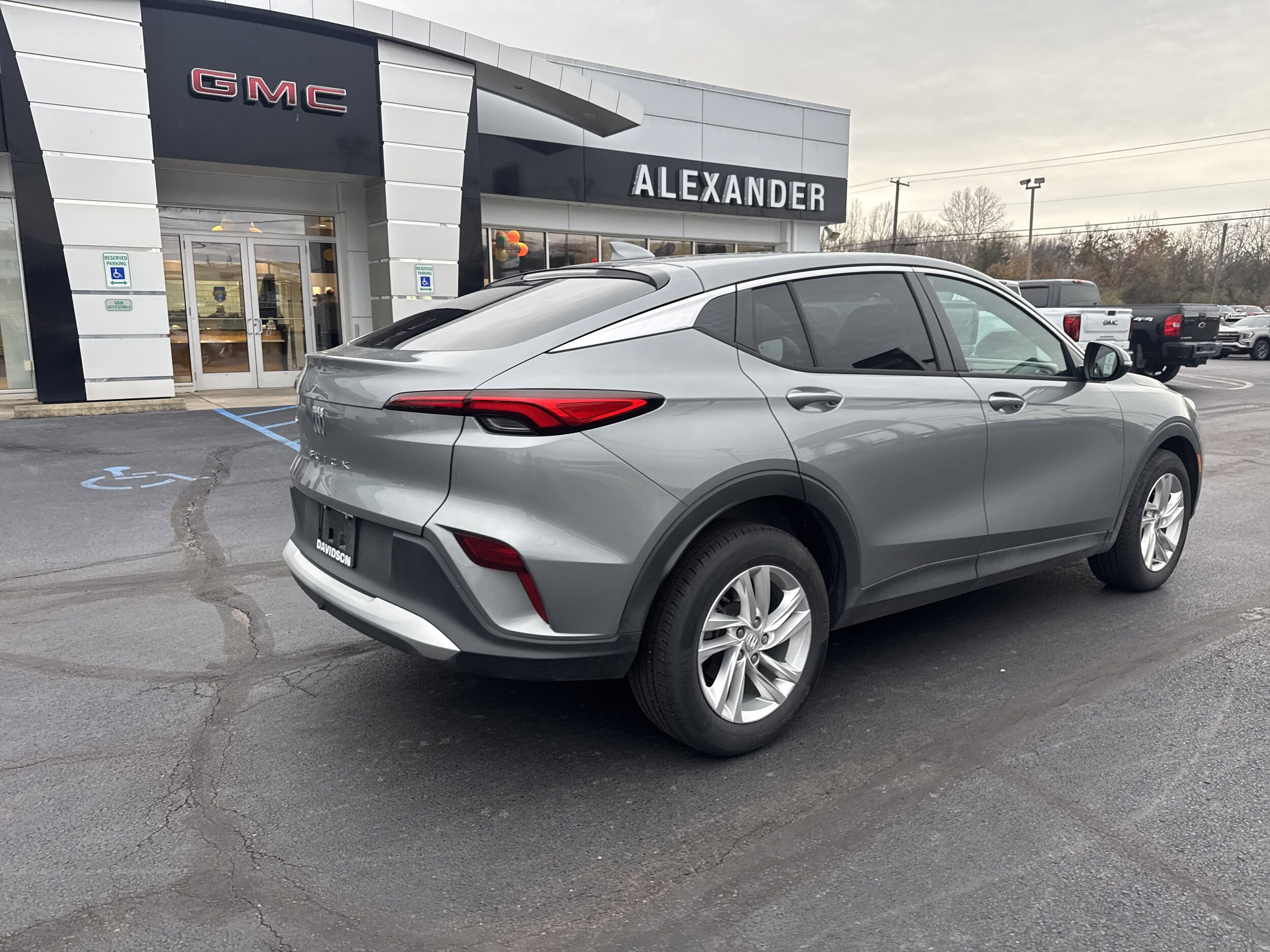 2024 Buick Envista Preferred photo 3