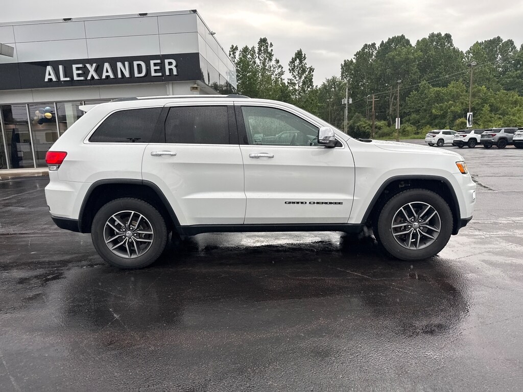 Used 2018 Jeep Grand Cherokee Limited 4x4 SUV