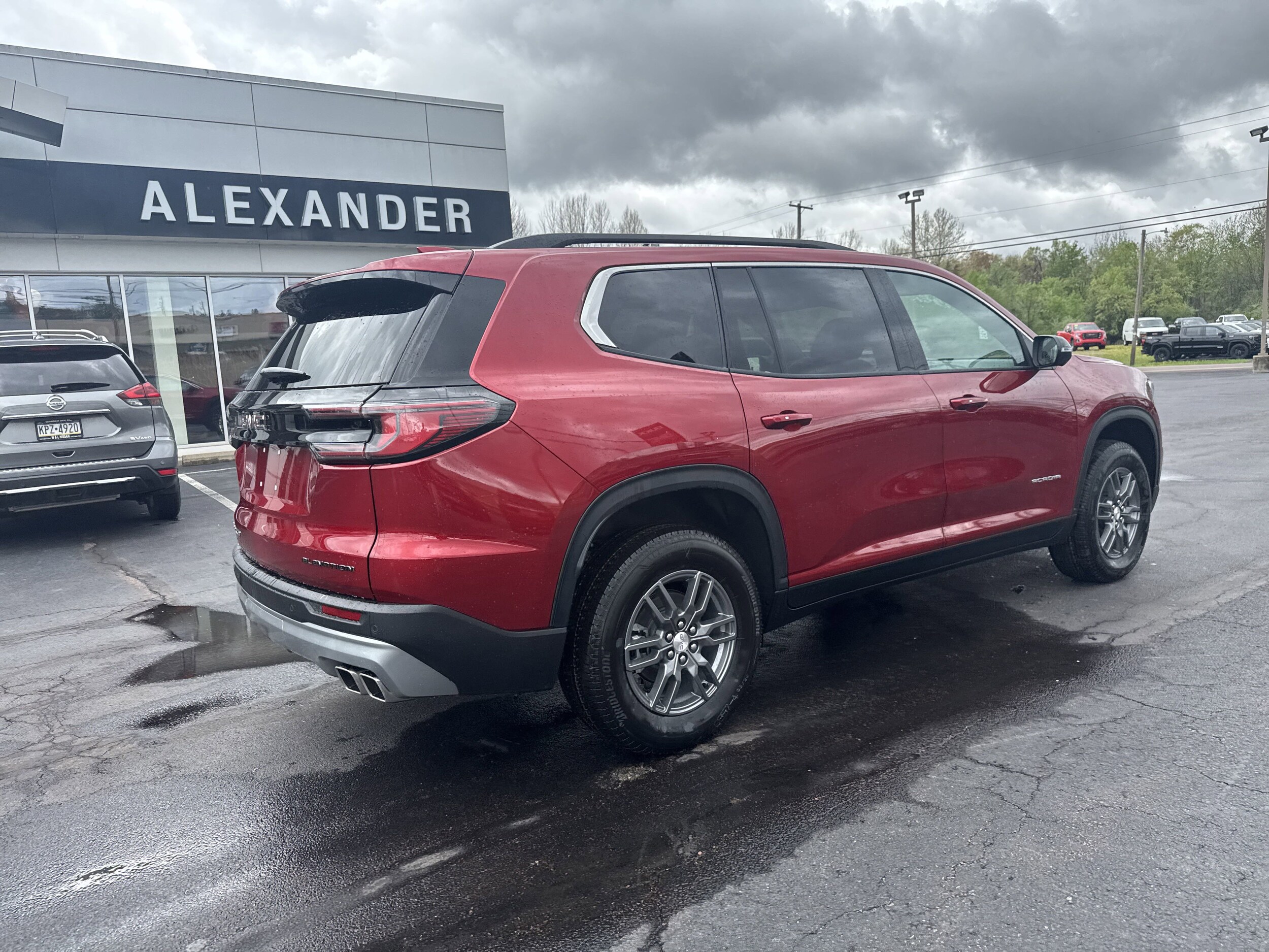 2025 Gmc Acadia Elevation photo 3