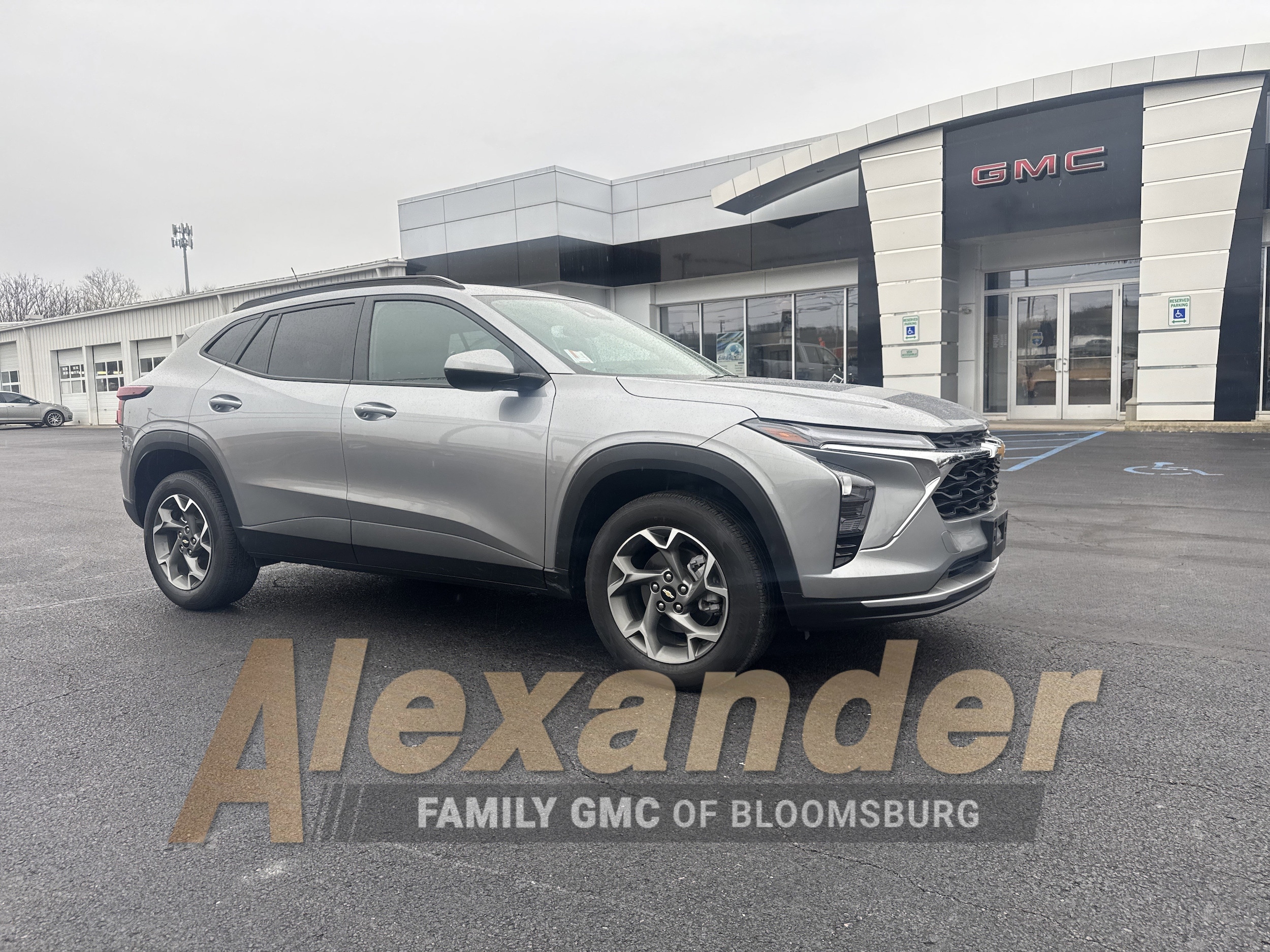 2024 Chevrolet Trax LT's photo