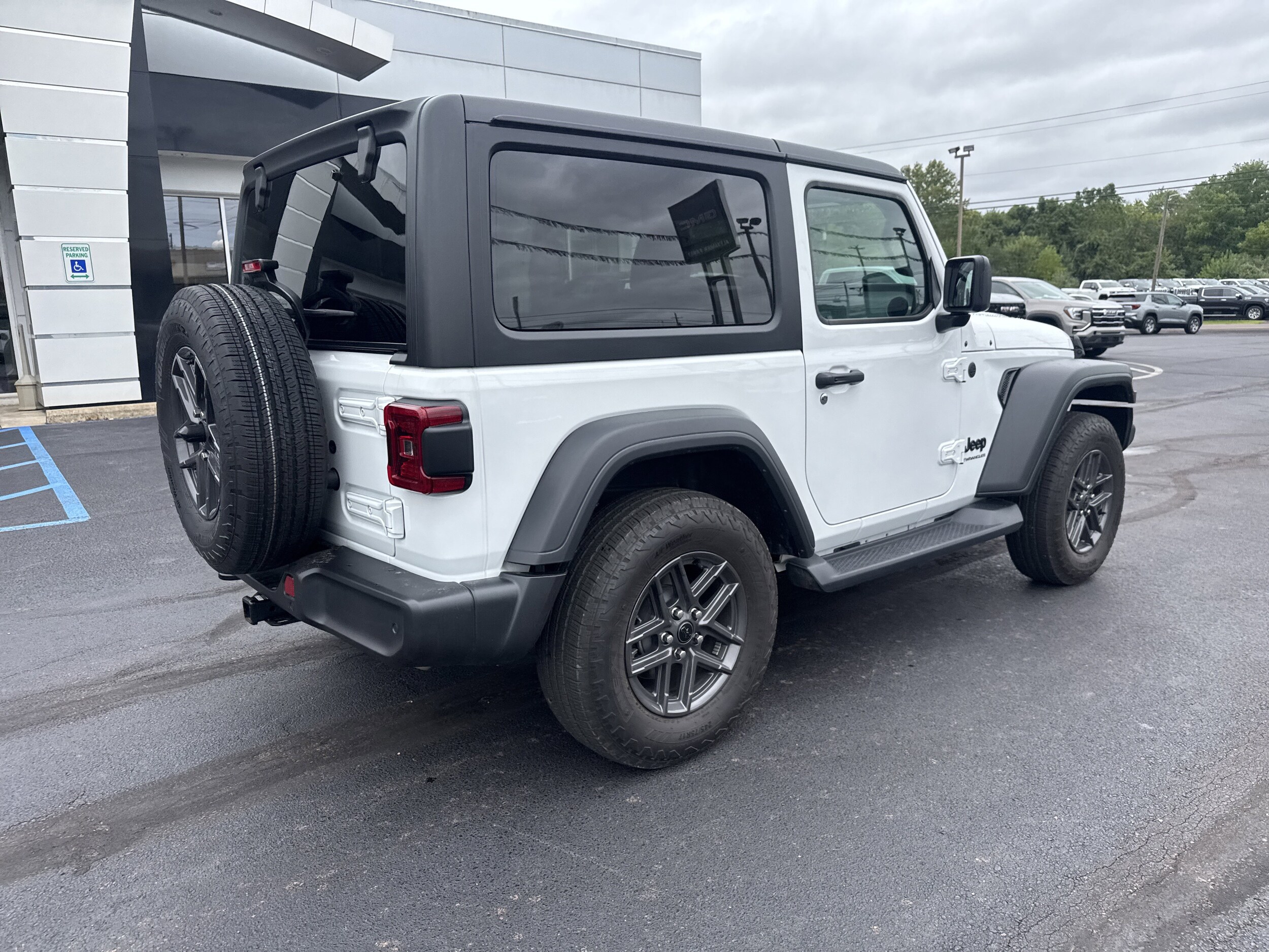 2024 Jeep Wrangler Sport S photo 3