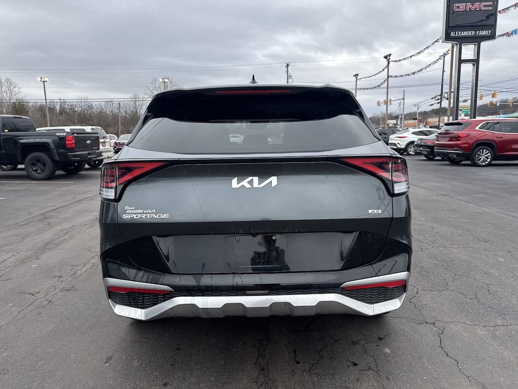 Used 2025 Kia Sportage SX-Prestige SUV