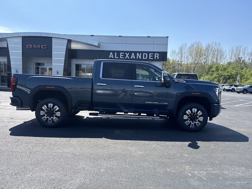 New 2026 GMC Sierra 2500 HD Denali Truck Crew Cab