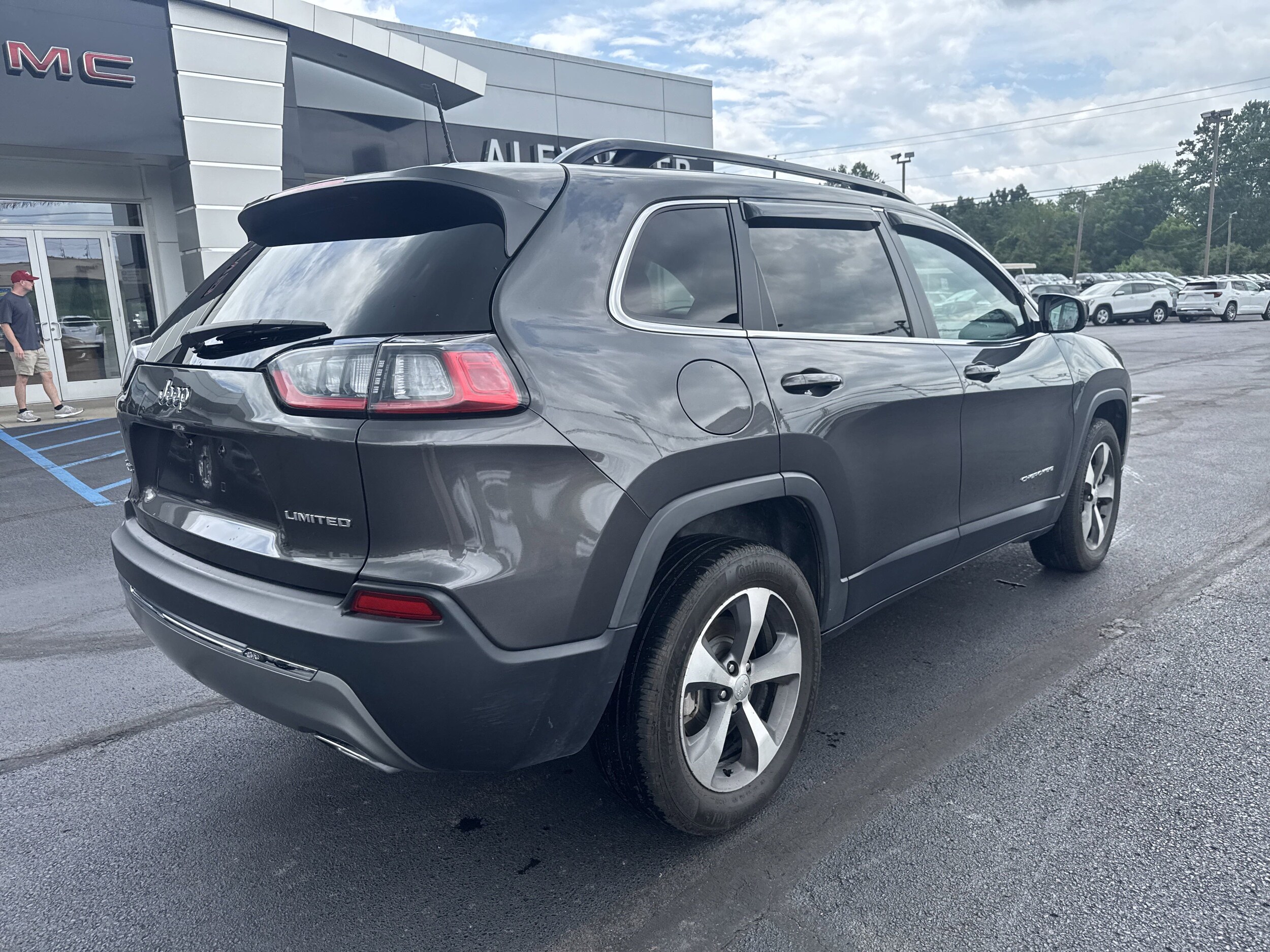 2022 Jeep Cherokee Limited photo 3