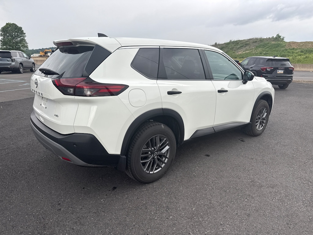 Used 2022 Nissan Rogue S SUV