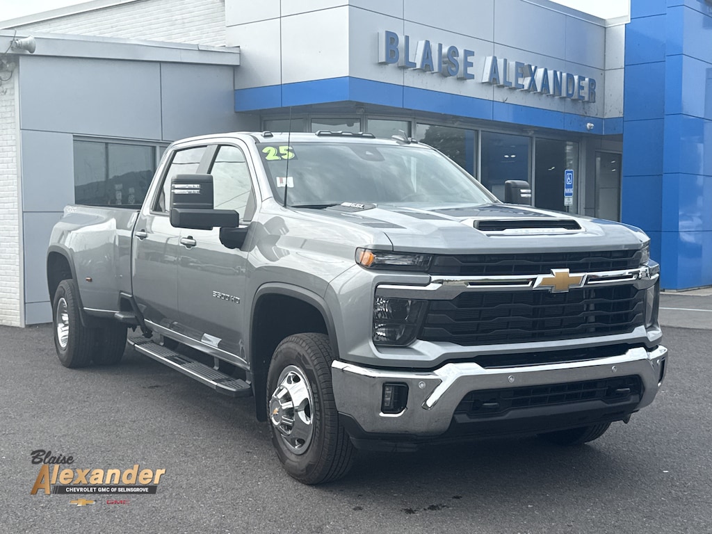 Used 2025 Chevrolet Silverado 3500HD LT Truck Crew Cab