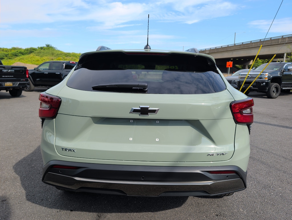 New 2026 Chevrolet Trax ACTIV SUV