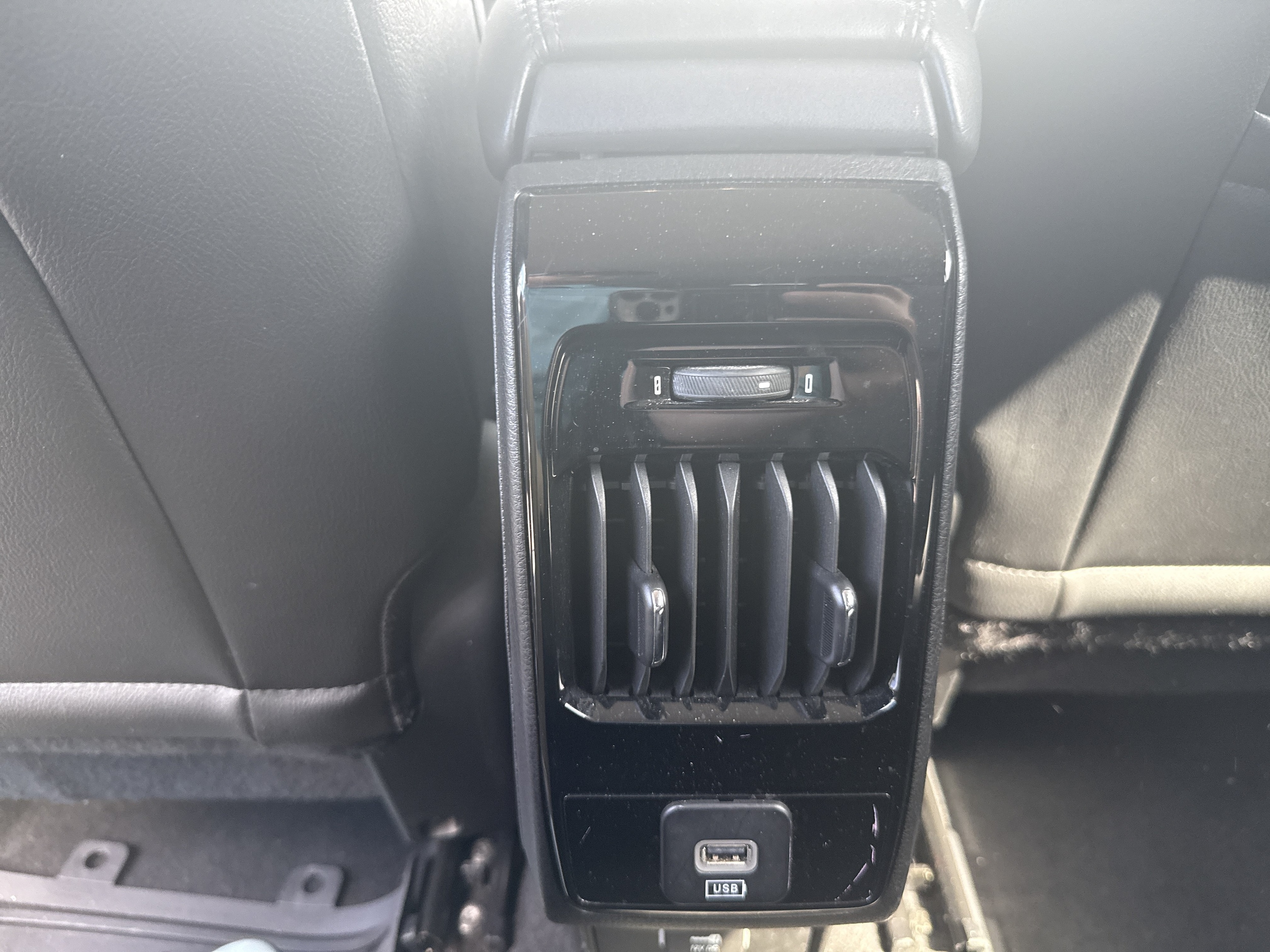 2022 Jeep Compass Latitude Lux - Photo 13