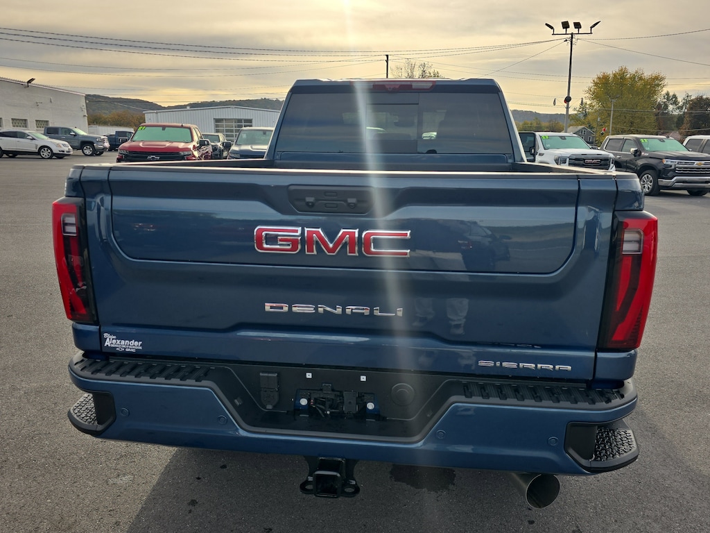 New 2026 GMC Sierra 2500 HD Denali Truck Crew Cab