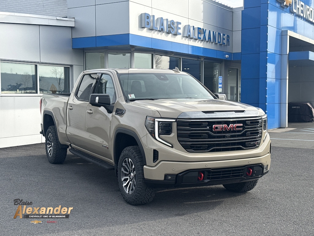 Used 2022 GMC Sierra 1500 AT4 Truck Crew Cab