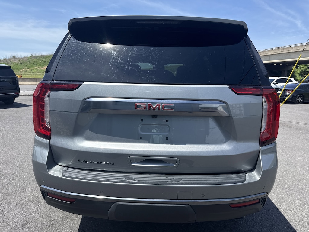Used 2024 GMC Yukon AT4 SUV