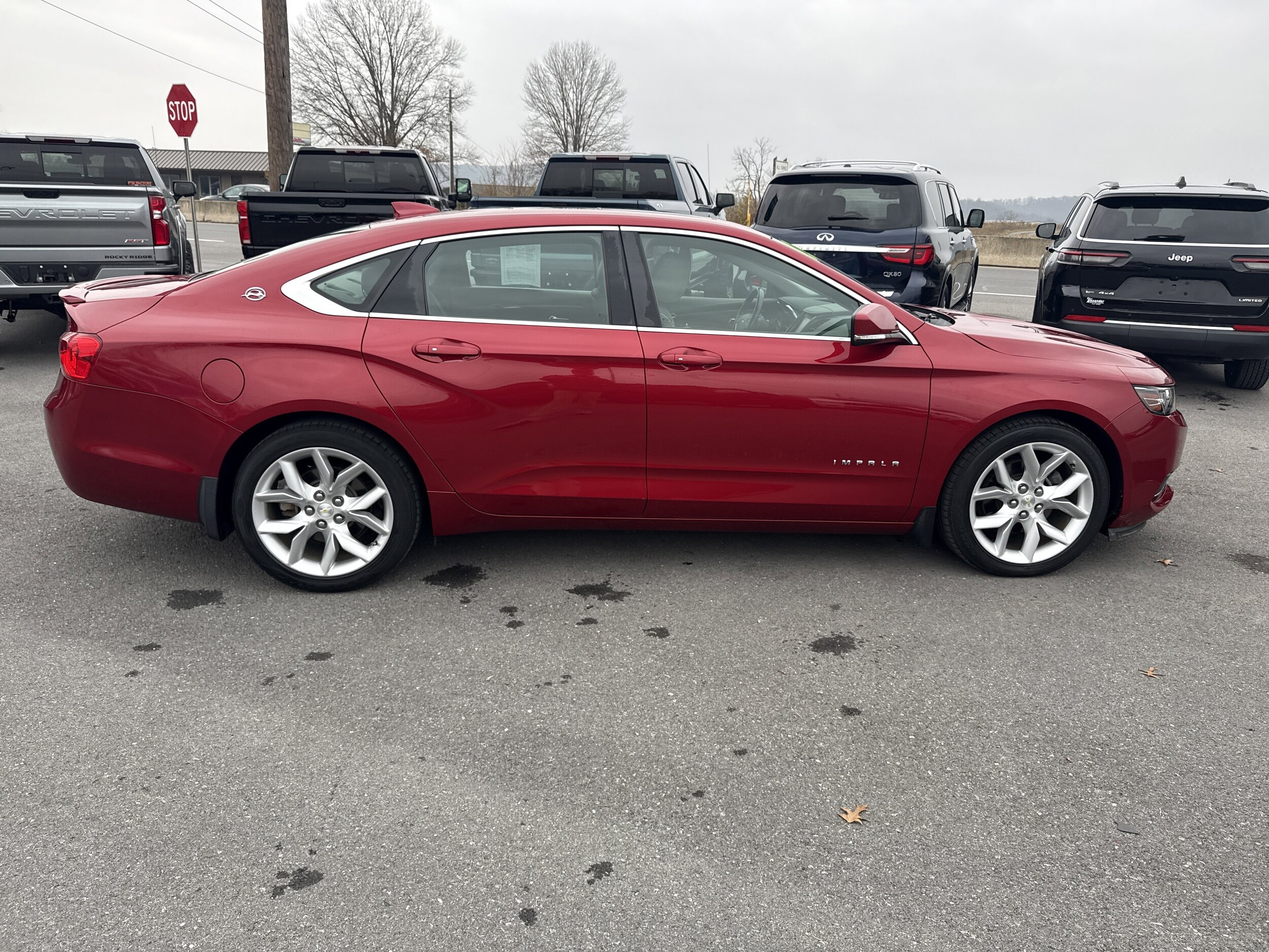 2015 Chevrolet Impala 1LT photo 2