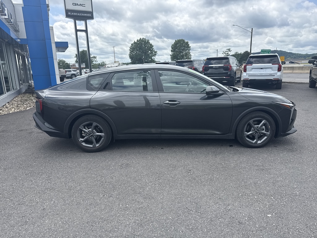 Used 2025 Kia K4 LXS Sedan