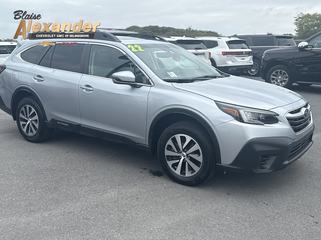 Used 2022 Subaru Outback Premium SUV