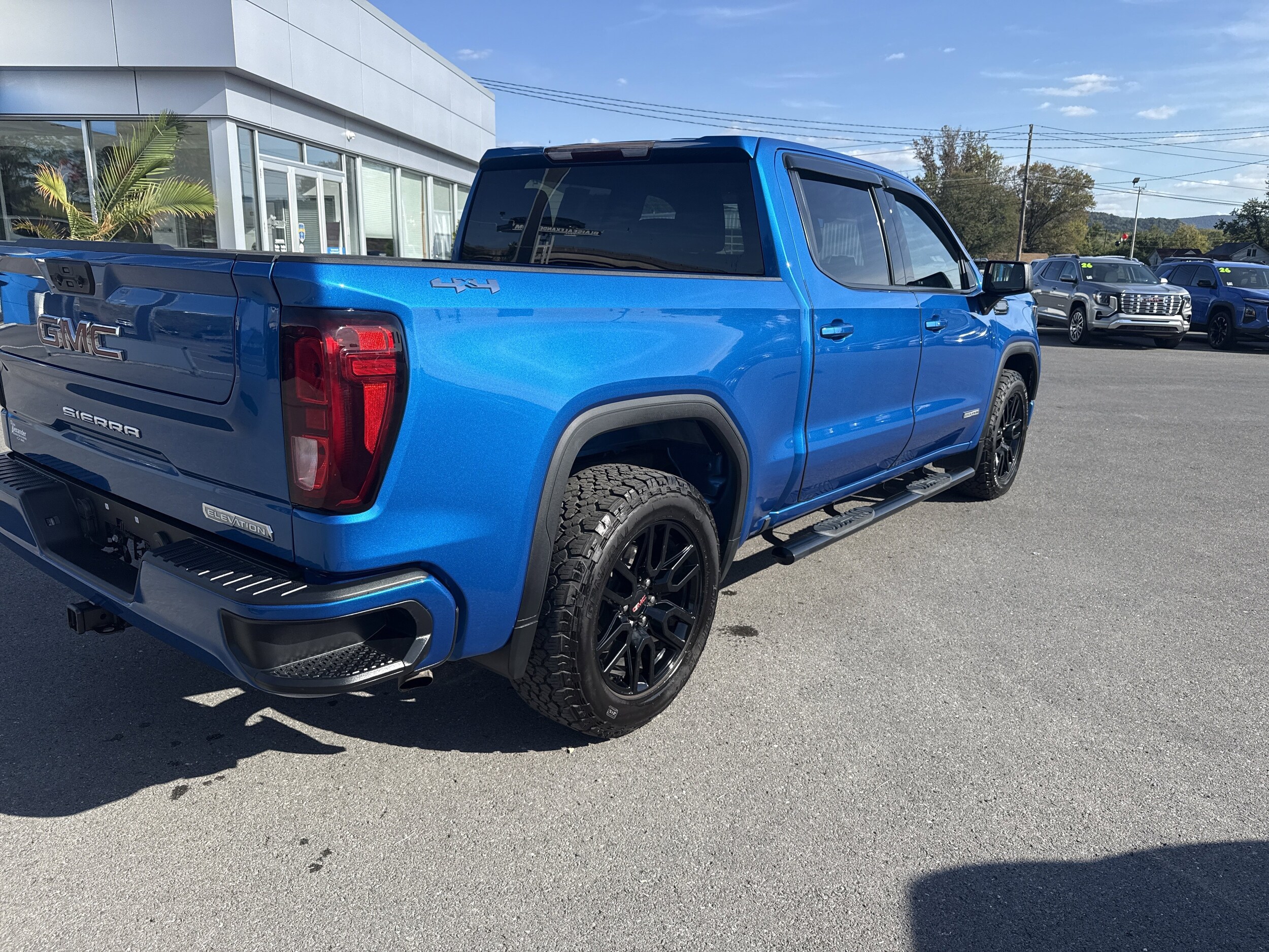 2022 Gmc Sierra 1500 Elevation photo 2