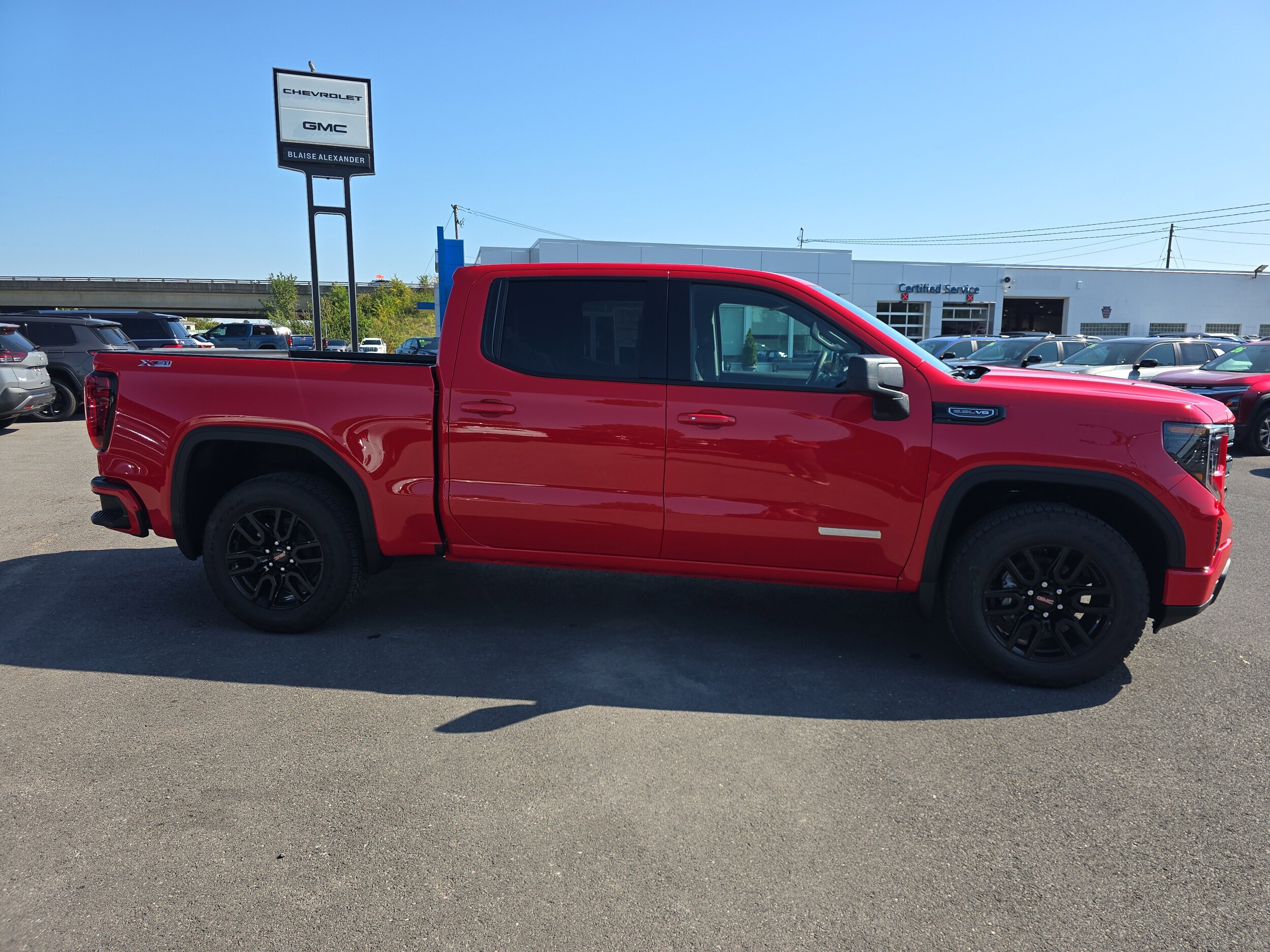 2026 Gmc Sierra 1500 Elevation photo 2