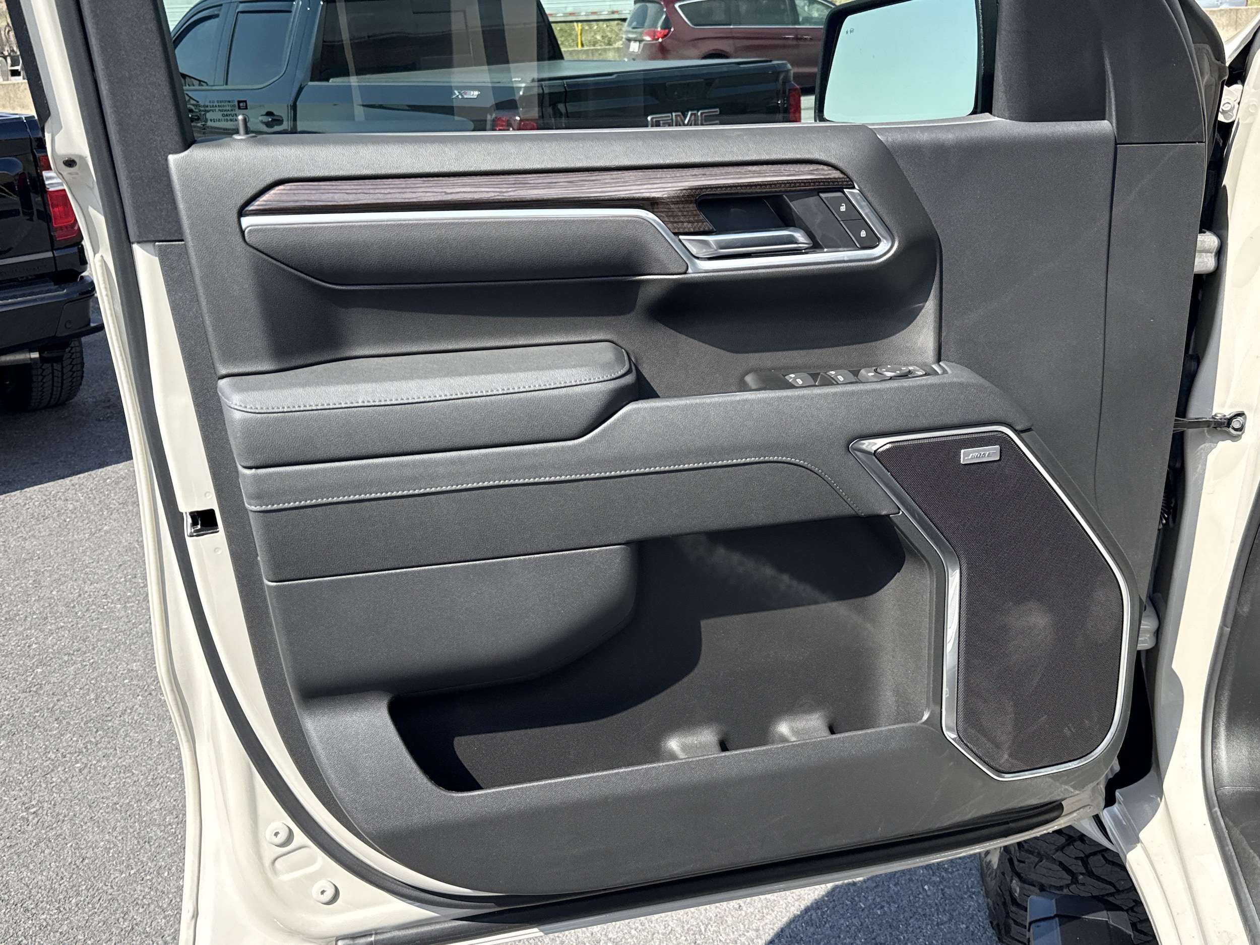2026 Chevrolet Silverado 1500 RST - Photo 14