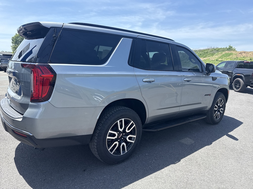 Used 2024 GMC Yukon AT4 SUV