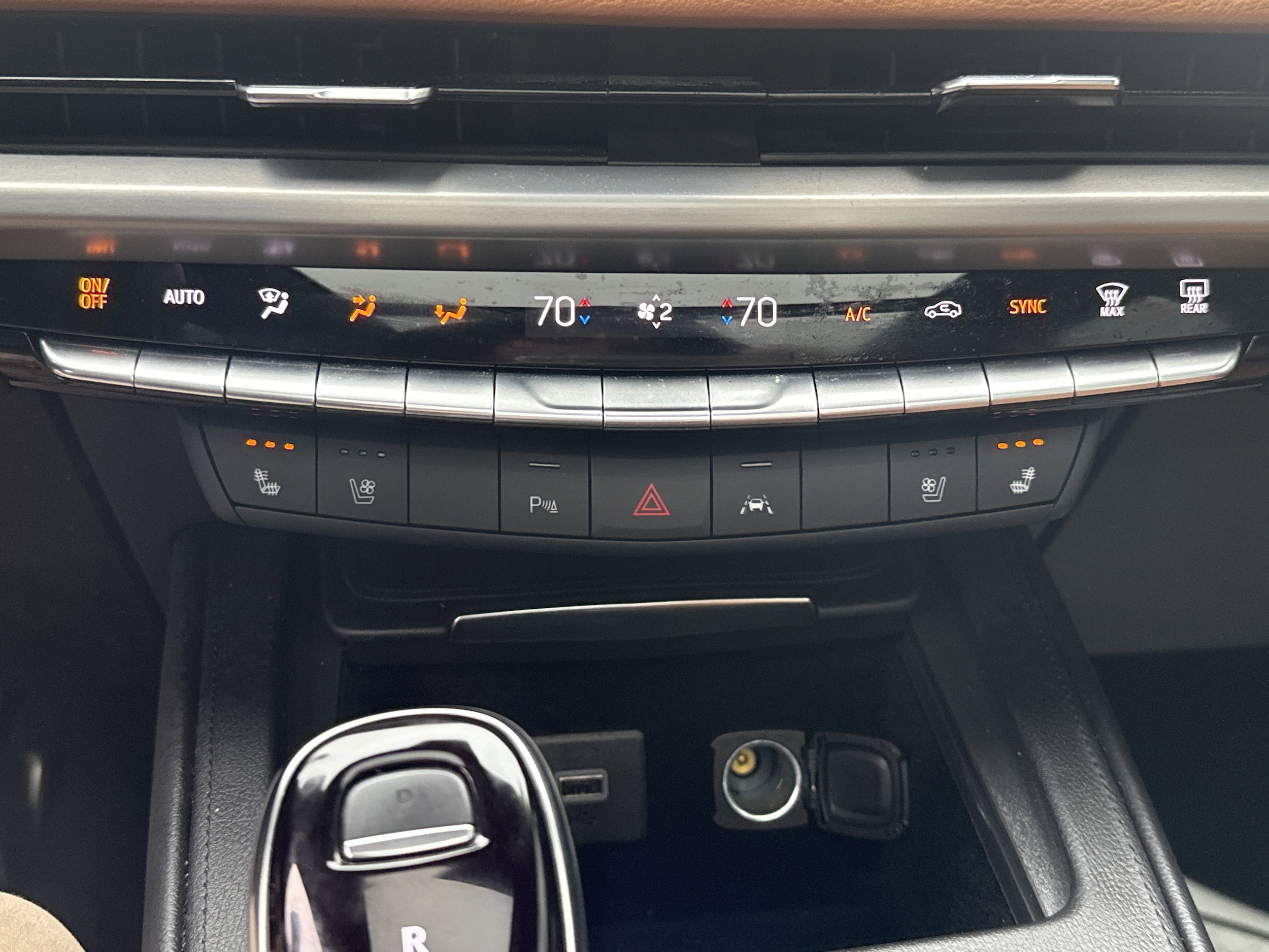 2024 Cadillac XT4 Sport - Photo 29
